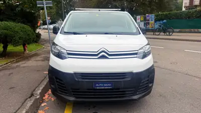 Citroën Jumpy 1.6 BlueHDi 95 — Fourgon utilitaire robuste, première main, entretien complet — exterior view