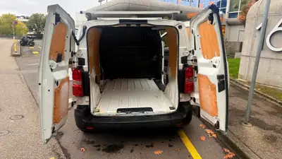 Citroën Jumpy 1.6 BlueHDi 95 — Fourgon utilitaire robuste, première main, entretien complet — Thumbnail 9