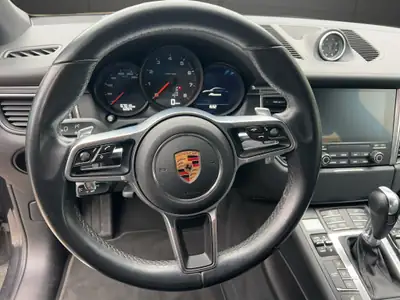 Porsche Macan PDK 2016 — SUV sportif 252 ch, entretien Porsche complet — Thumbnail 18