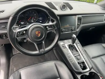 Porsche Macan PDK 2016 — SUV sportif 252 ch, entretien Porsche complet — Thumbnail 16