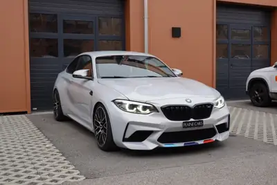 BMW M2 Competition 2019 — Coupé sportif 410 ch, intérieur carbone premium — rear view