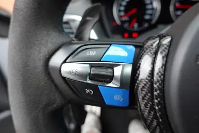 BMW M2 Competition 2019 — Coupé sportif 410 ch, intérieur carbone premium — Thumbnail 15