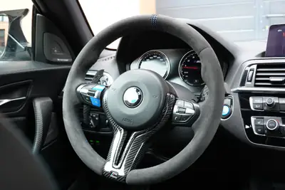 BMW M2 Competition 2019 — Coupé sportif 410 ch, intérieur carbone premium — Thumbnail 13
