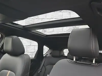 Mazda CX-60 e-Skyactiv PHEV 327 AWD — SUV hybride rechargeable, très faible kilométrage — Miniatur 11