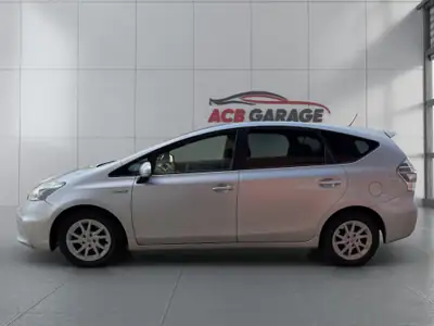 Toyota Prius+ 1.8 VVT-i HSD — Monospace hybride économique, 379'000 km, entretien complet — interior