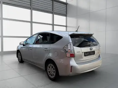 Toyota Prius+ 1.8 VVT-i HSD — Monospace hybride économique, 379'000 km, entretien complet — dashboard