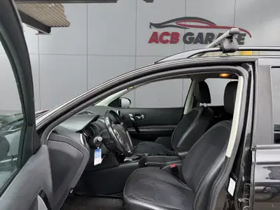 Nissan Qashqai 2.0 dCi 4WD 360 — SUV compact robuste, transmission automatique, entretien impeccable — Thumbnail 9