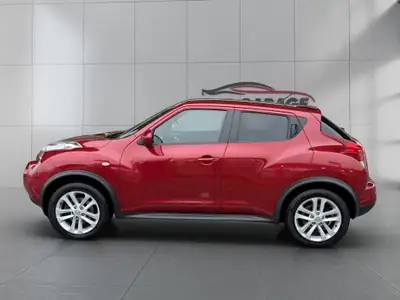 Nissan Juke 1.6 DIG-T Tekna 4x4 — SUV compact dynamique, transmission Xtronic, entretien impeccable — Innenraum