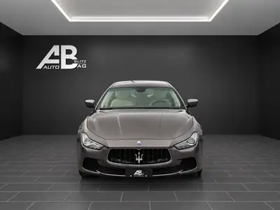 Maserati Ghibli S Q4 — Élégance italienne et puissance 411 PS, frais de révision inclus — vue extérieure