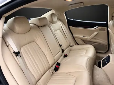 Maserati Ghibli S Q4 — Élégance italienne et puissance 411 PS, frais de révision inclus — Miniature 14
