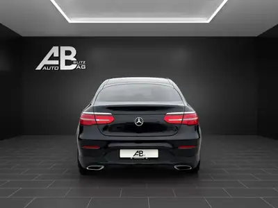 Mercedes-Benz GLC Coupé 250 AMG Line — SUV premium 4Matic, design sportif et fiable — Innenraum