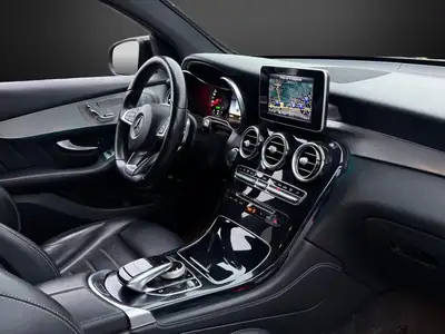 Mercedes-Benz GLC Coupé 250 AMG Line — SUV premium 4Matic, design sportif et fiable — Miniatur 10