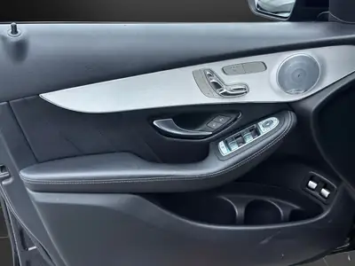 Mercedes-Benz GLC Coupé 250 AMG Line — SUV premium 4Matic, design sportif et fiable — Miniatur 13