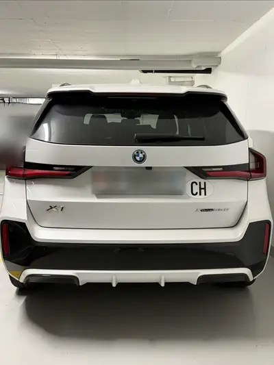 BMW X1 25e xDrive — SUV hybride rechargeable, 33 000 km, sans sinistre — interior
