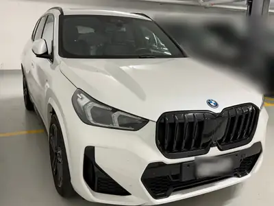 BMW X1 25e xDrive — SUV hybride rechargeable, 33 000 km, sans sinistre — Thumbnail 7