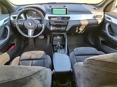 BMW X1 20d xDrive — SUV compact diesel performant, 181 000 km — dashboard
