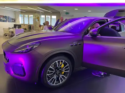 Maserati Grecale 2.0 Hybrid GT — SUV premium hybride, 69'000 km seulement — Seitenansicht