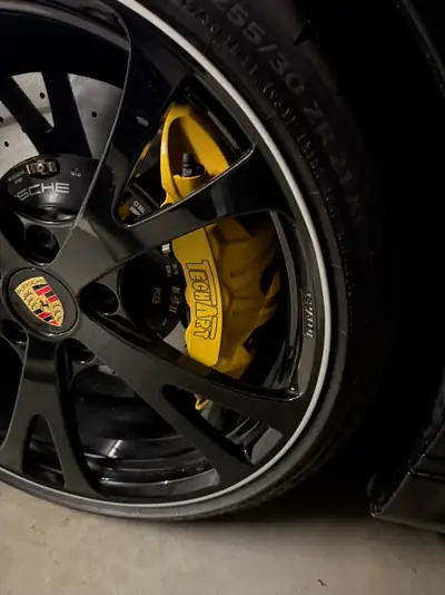 Porsche 911 3.8 Turbo S PDK — Superbe coupé sportif, 620 ch et 115'000 km — interior
