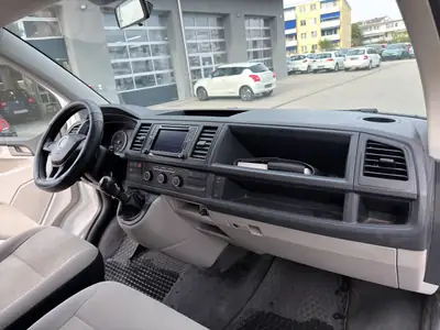 VW T6 2.0 TDI Entry — Utilitaire polyvalent, faible kilométrage et équipements premium — Miniatur 21
