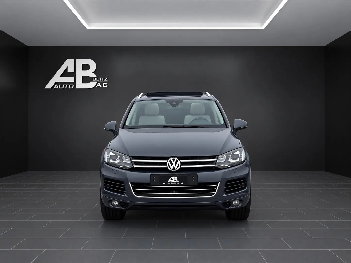 VW Touareg 4.2 V8 TDI — SUV premium diesel, 340 ch et entretien récent