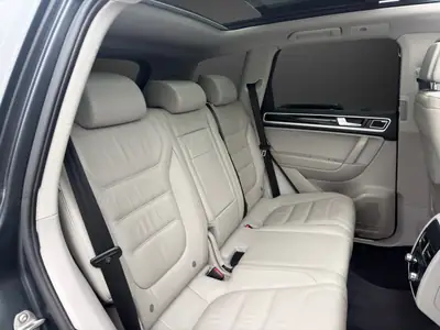 VW Touareg 4.2 V8 TDI — SUV premium diesel, 340 ch et entretien récent — Thumbnail 14