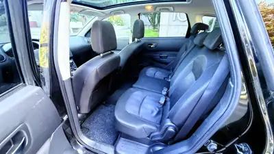 Nissan Qashqai +2 1.6 dCi — 7 places, diesel économe, première main — Miniatura 10