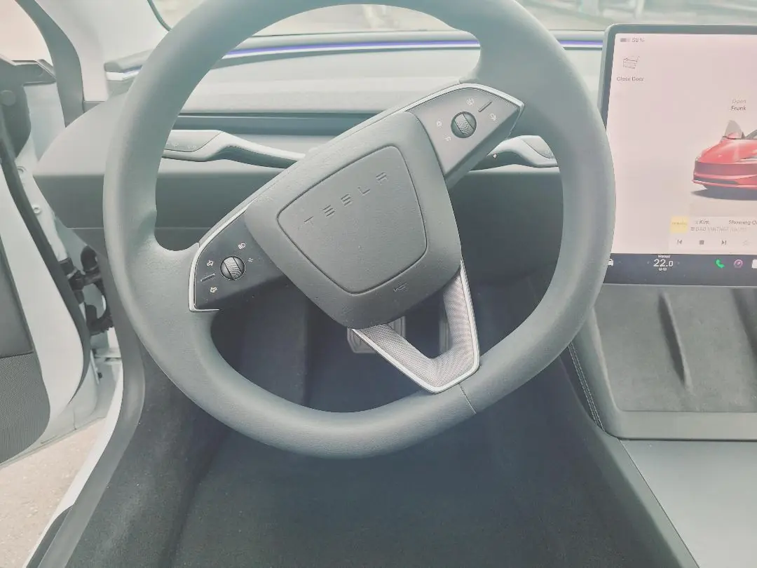 Tesla Model 3 2025 occasion oberwil — 3