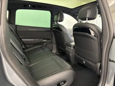 ZEEKR 7X 100kWh Privilege AWD — SUV électrique 646ch, tout nouveau 2026 — Miniatur 8