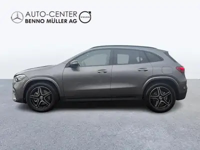 Mercedes-Benz GLA 250 — SUV compact hybride AMG Line, 238 ch et quattro intégral — side view