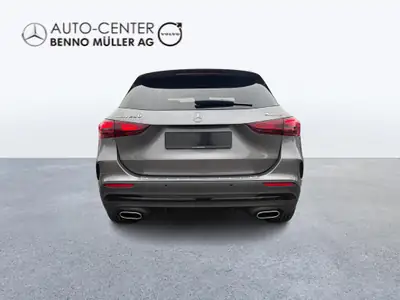 Mercedes-Benz GLA 250 — SUV compact hybride AMG Line, 238 ch et quattro intégral — interior