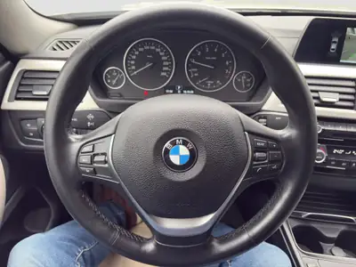 BMW 420i Gran Coupé xDrive — Élégance sportive et traction intégrale, entretien BMW suivi — Thumbnail 15
