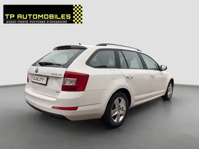 Skoda Octavia Combi 2.0 TDI 4x4 — Robustesse tout-terrain, diesel économe et garantie 12 mois — dashboard