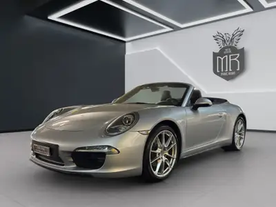 Porsche 911 Carrera 4 Cabriolet — 350 ch, transmission intégrale, capote électrique — vista esterna