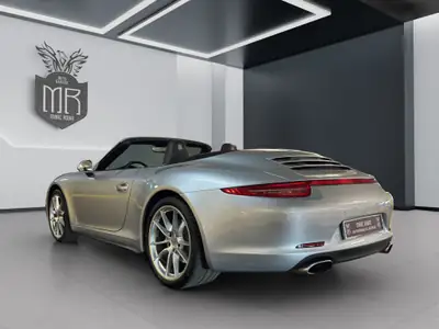 Porsche 911 Carrera 4 Cabriolet — 350 ch, transmission intégrale, capote électrique — dettaglio