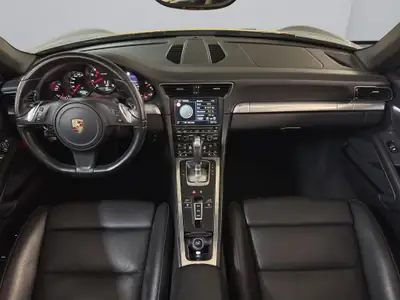 Porsche 911 Carrera 4 Cabriolet — 350 ch, transmission intégrale, capote électrique — Miniatura 12