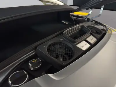 Porsche 911 Carrera 4 Cabriolet — 350 ch, transmission intégrale, capote électrique — Miniatura 19