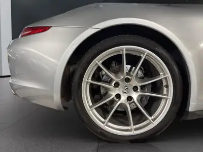 Porsche 911 Carrera 4 Cabriolet — 350 ch, transmission intégrale, capote électrique — Miniatura 23
