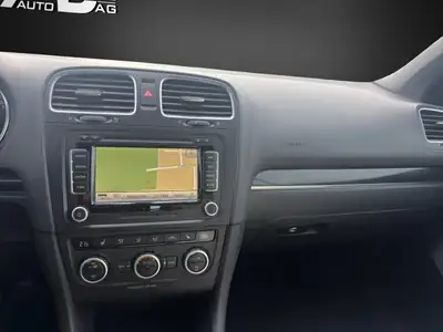 VW Golf Cabrio 1.4 TSI 160 PS — Cabriolet sportif et élégant, sans accident — Thumbnail 12