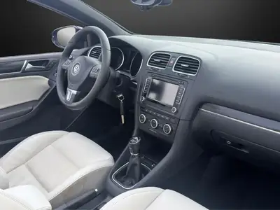VW Golf Cabrio 1.4 TSI 160 PS — Cabriolet sportif et élégant, sans accident — Thumbnail 10