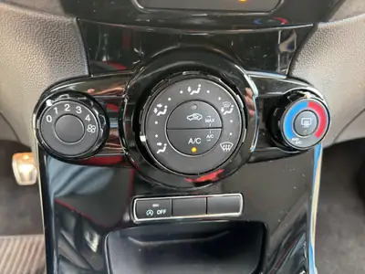 Ford Fiesta 1.0 SCTi Sport Red 2016 — Citadine dynamique, sans accident, entretien complet — Miniature 21