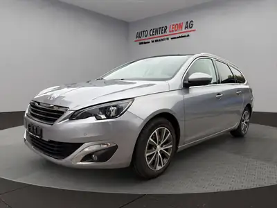 Peugeot 308 SW 1.2 THP Allure — Break automatique spacieux, toit panoramique, 59 400 km — côté