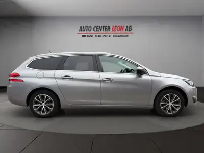 Peugeot 308 SW 1.2 THP Allure — Break automatique spacieux, toit panoramique, 59 400 km — Miniature 7