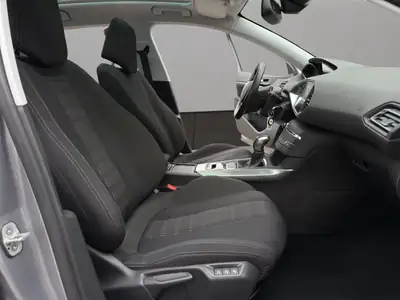 Peugeot 308 SW 1.2 THP Allure — Break automatique spacieux, toit panoramique, 59 400 km — Miniature 17