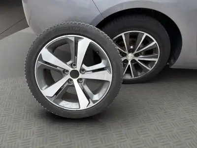 Peugeot 308 SW 1.2 THP Allure — Break automatique spacieux, toit panoramique, 59 400 km — Miniature 20