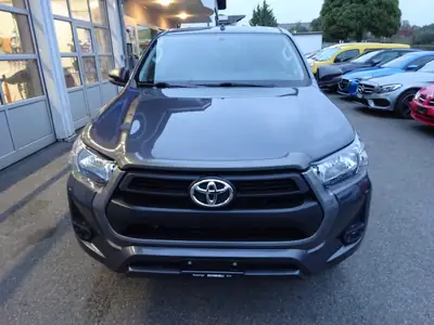 Toyota HiLux 2.4D-4D Comfort Double Cab 4x4 — Pickup robuste, 72'000 km seulement — detail