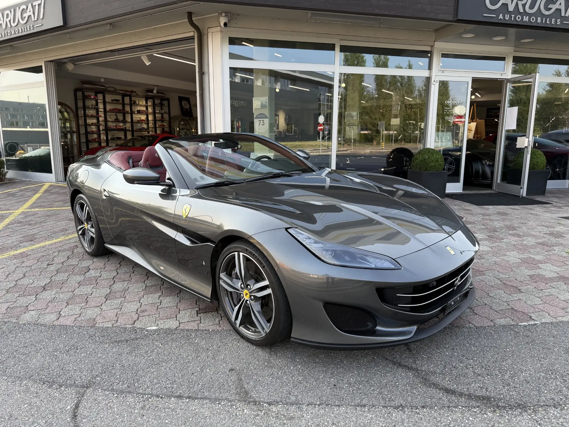 Ferrari Portofino 3.9 V8 T — Spider 600 ch, 47 500 km, livrée Grigio Silverstone