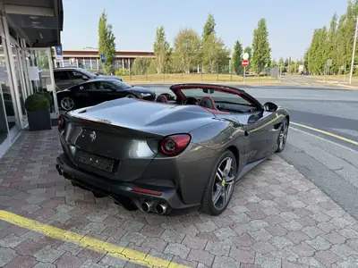 Ferrari Portofino 3.9 V8 T — Spider 600 ch, 47 500 km, livrée Grigio Silverstone — Thumbnail 9