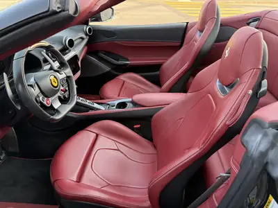 Ferrari Portofino 3.9 V8 T — Spider 600 ch, 47 500 km, livrée Grigio Silverstone — Thumbnail 13