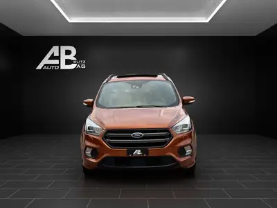 Ford Kuga 2.0 TDCi ST Line 4WD — SUV robuste, diesel performant, première main — exterior view