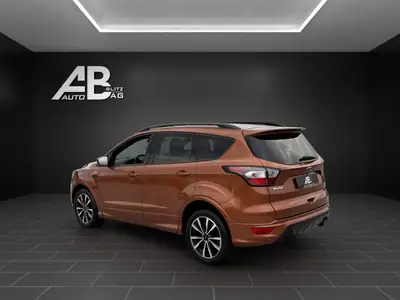 Ford Kuga 2.0 TDCi ST Line 4WD — SUV robuste, diesel performant, première main — rear view